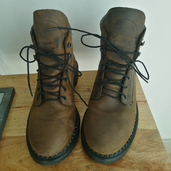 Red Wing boots - Picture 3 of 13